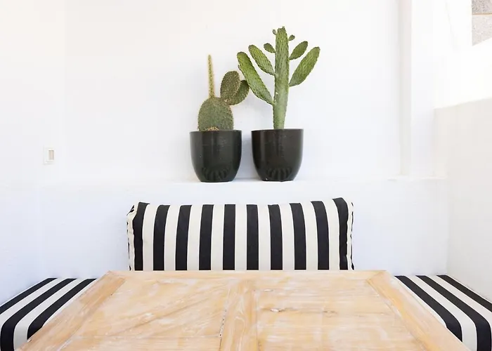 Pillowabroad - Medano A אל מדאנו